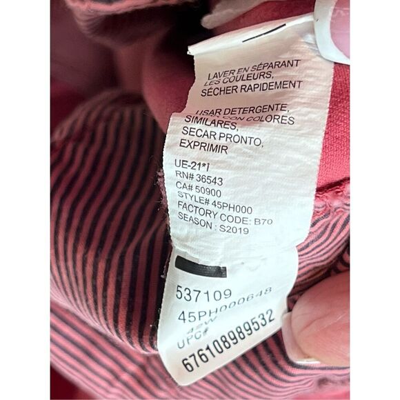 Izod Saltwater Stretch Relaxed Classic Fit Red Flat Front Shorts 42 Inseam 9.5" - Picture 11 of 12